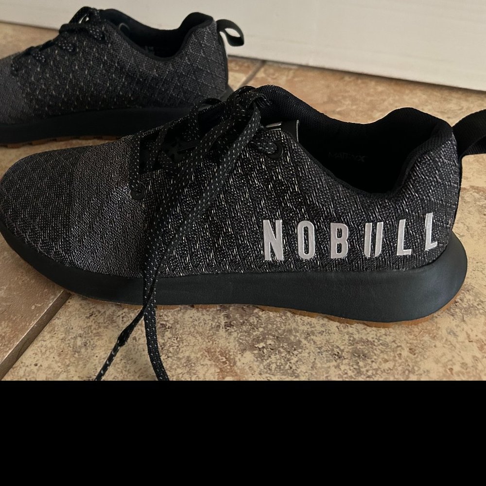 NO BULL - NEVER WORN - Women's Size 8.5  MATRYX Shoe